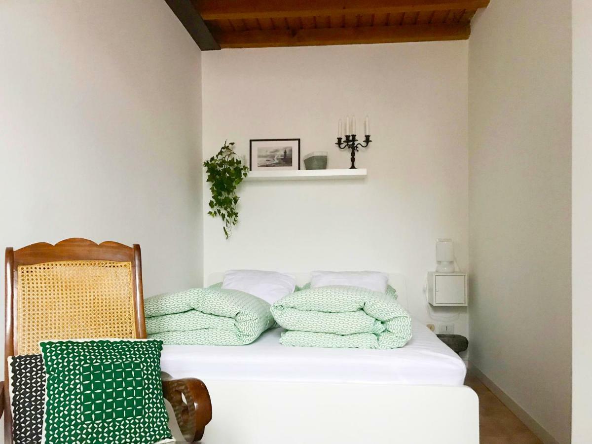 Iris Home Como Luaran gambar